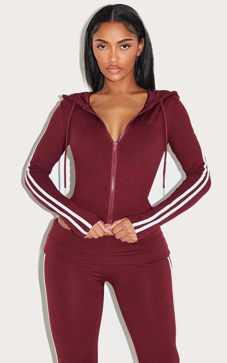 Shape Veste en Sculpt bordeaux zippée à capuche et rayures sur les côtés image 1