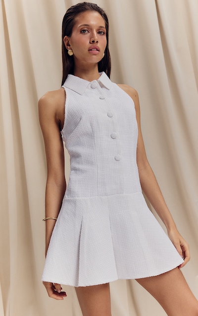 Robe patineuse bouclée blanche plissée