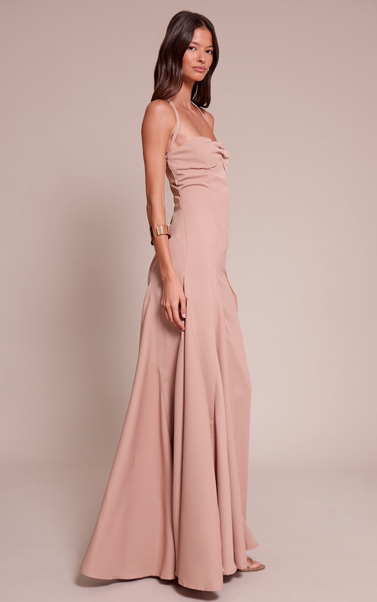Robe longue tissée taupe à buste plissé et dos nu image 3