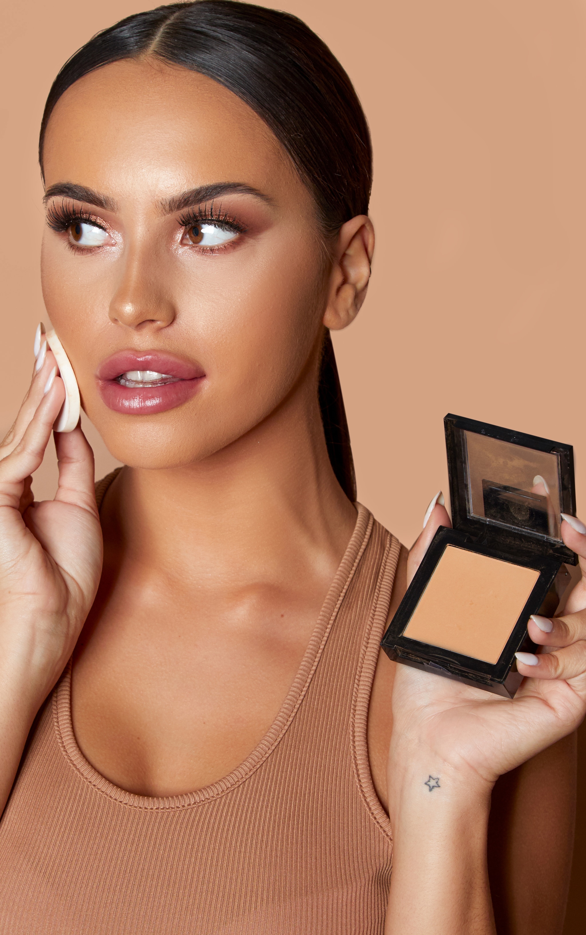 Maybelline Fit Me Pressed Face Powder 120 Classic Ivory PrettyLittleThing