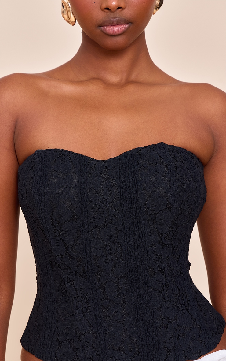 Top corset bustier en dentelle noire à lisérés structurants image 4