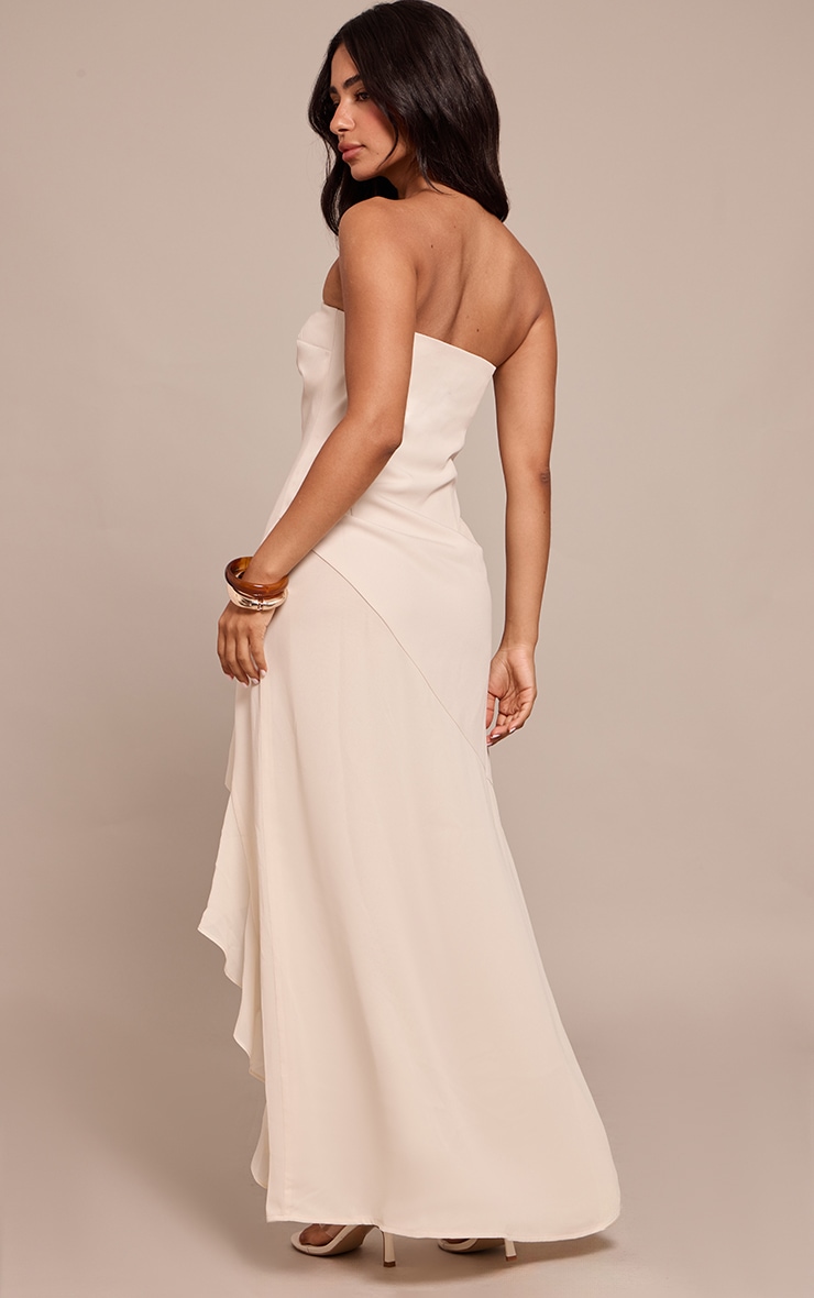 Petite Robe bustier asymétrique beige à volants image 2