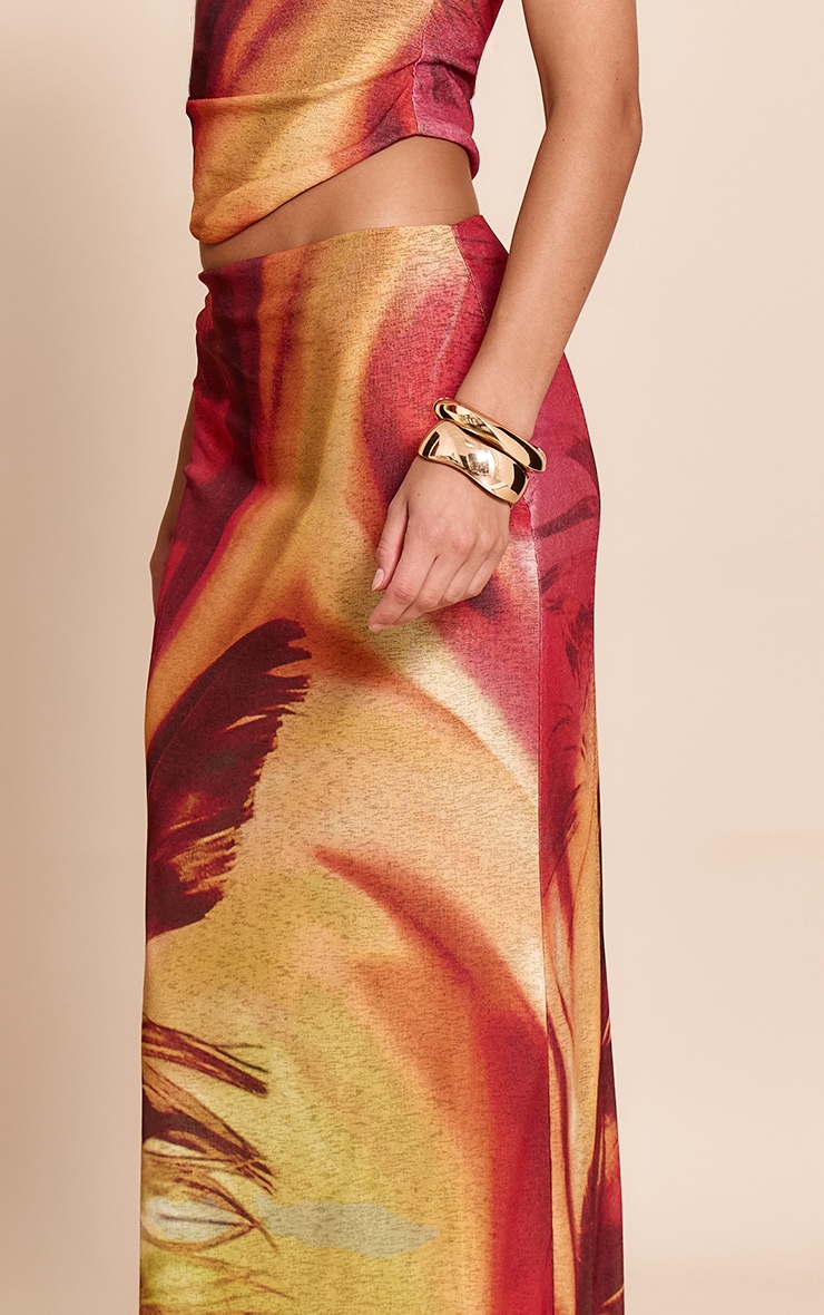 Jupe longue texturée multicolore imprimé plume à taille basse image 4