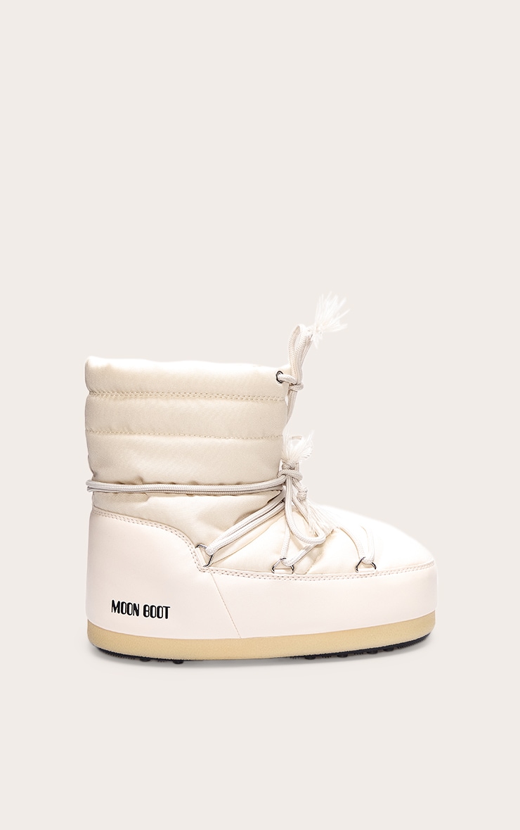 Moon Boots | PrettyLittleThing USA