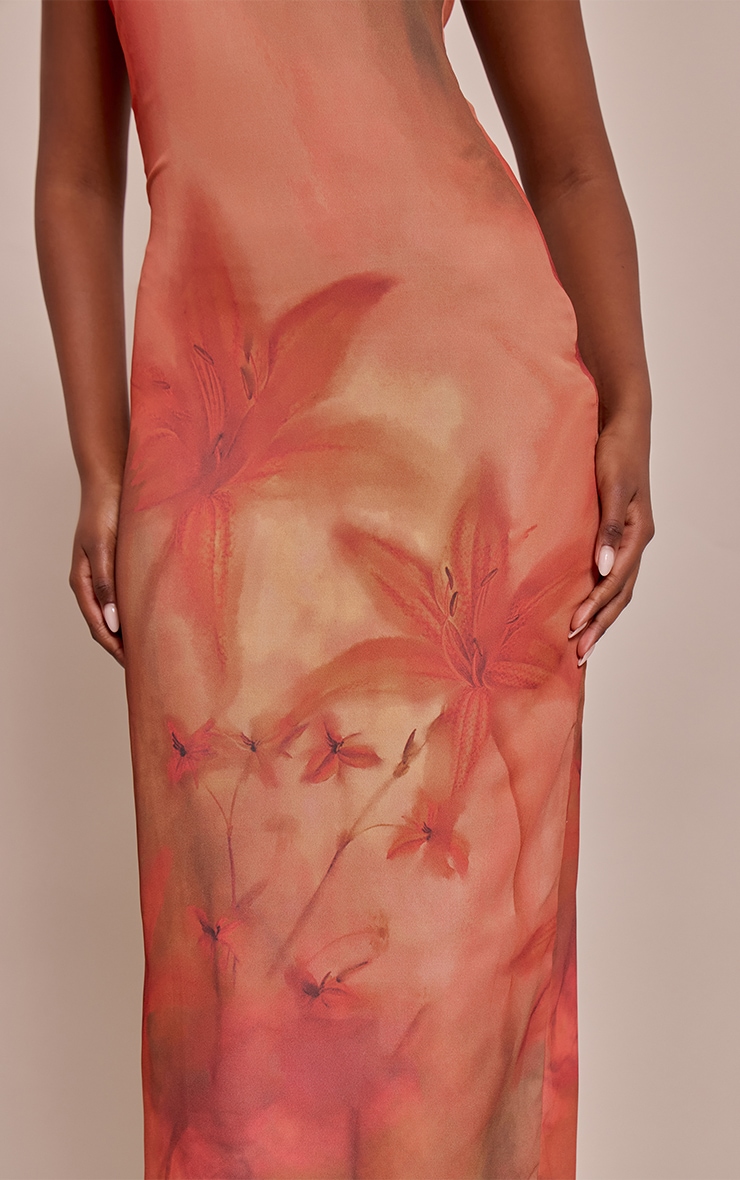 Robe longue en mousseline de soie orange fleurie à col montant image 4