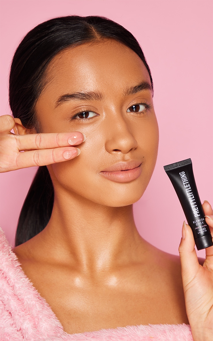PRETTYLITTLTTLETHING Blemish Stick image 3