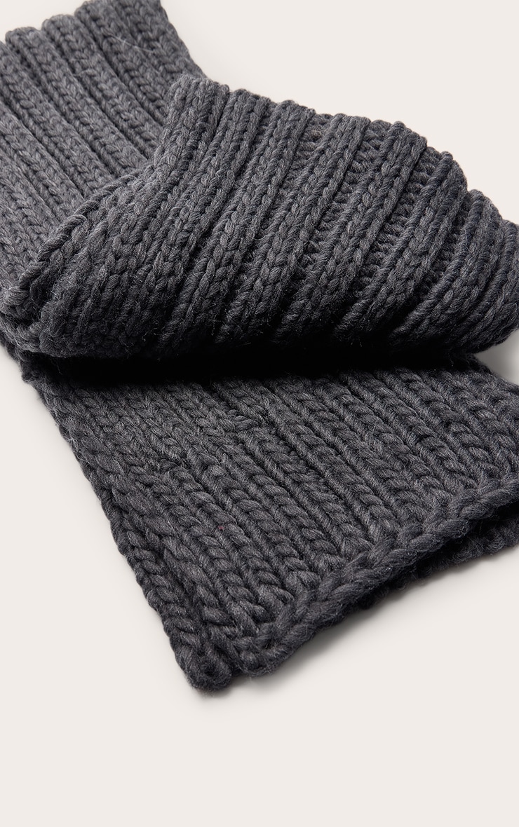 Grey Chunky Cable Knit Scarf image 3