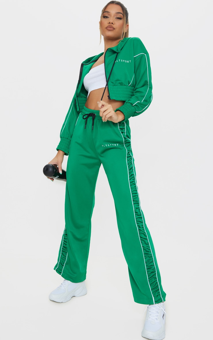 PRETTYLITTLETHING - Jogging ample de sport vert à coutures contrastantes