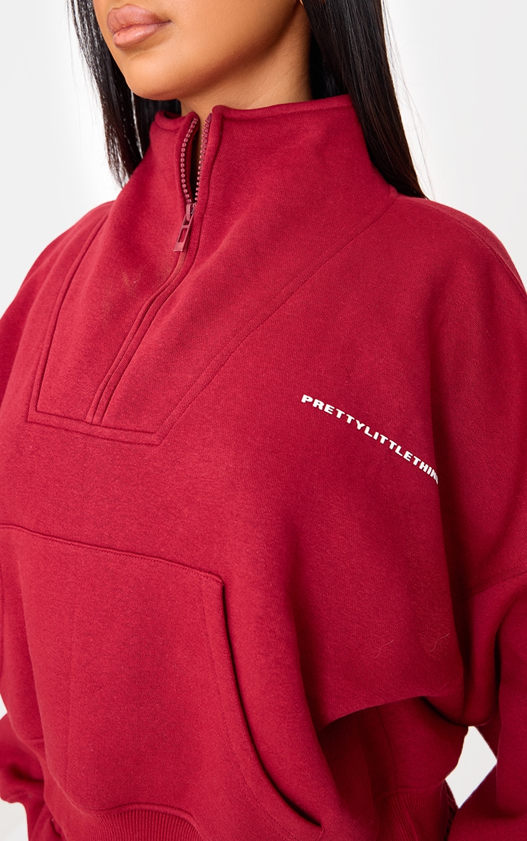 Petite Sweat oversize bordeaux à demi-zip et slogan image 4