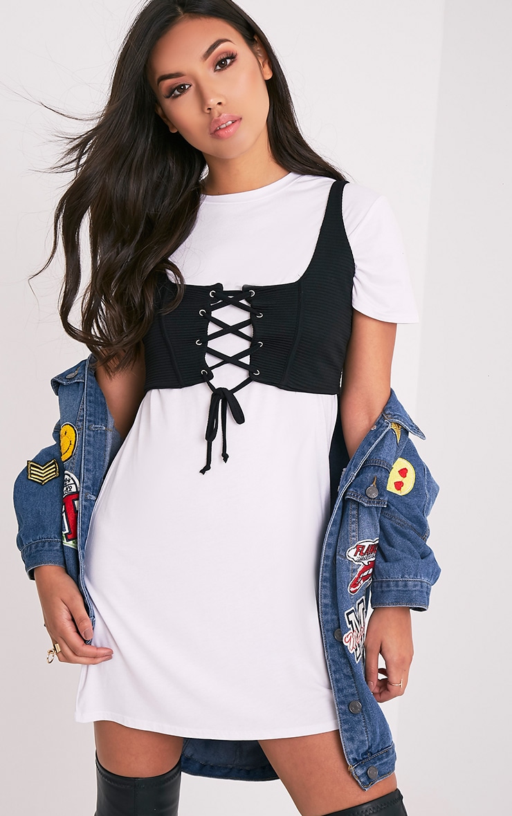 Leiha Black Lace Up Corset Crop Top Tops PrettylittleThing PrettyLittleThing