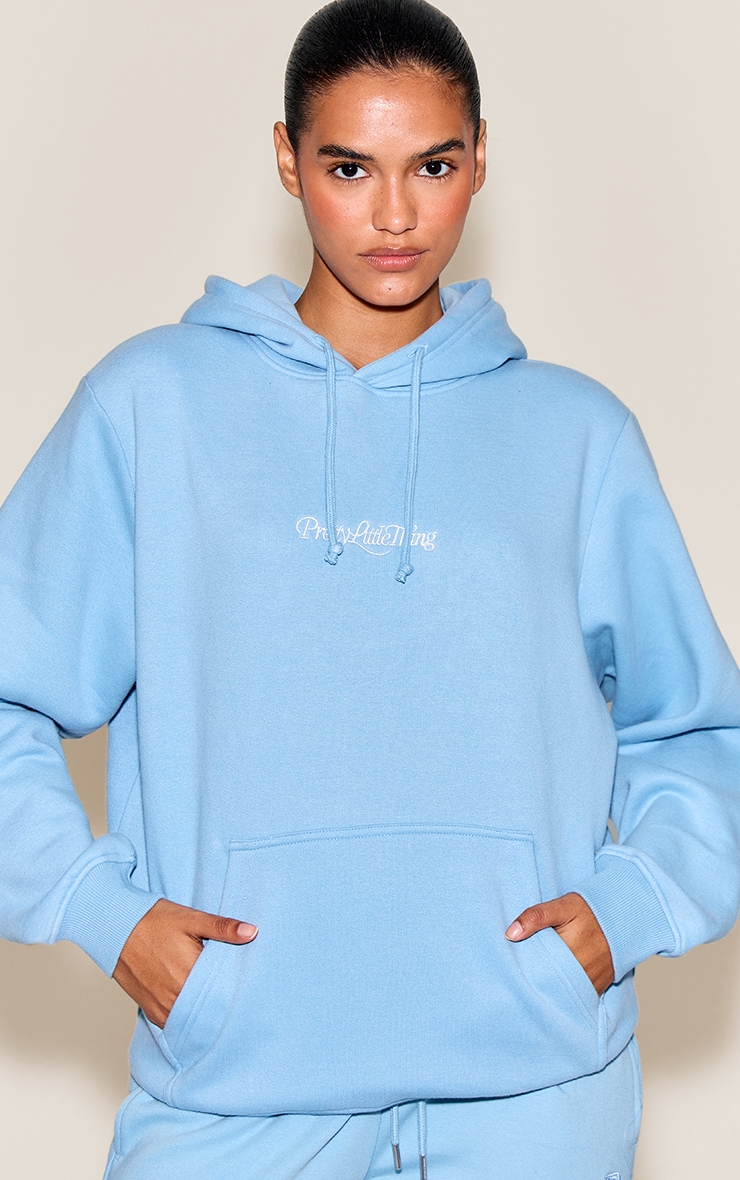 Hoodie oversize en sweat bleu ciel à logo brodé image 4