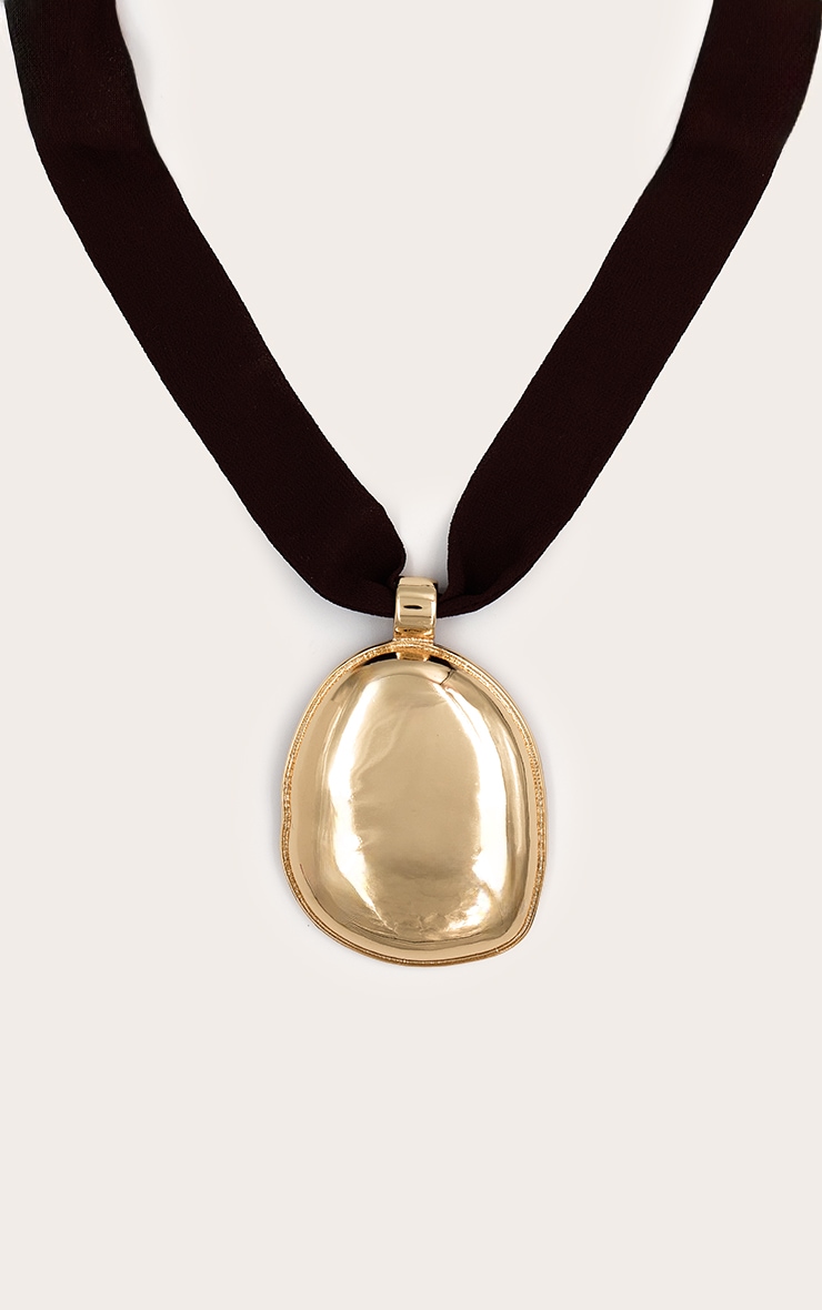 Gold Pendant Plum Ribbon Necklace image 2