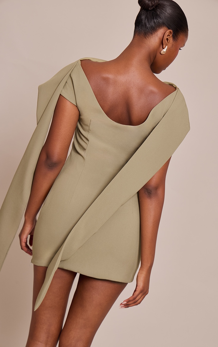 Mini robe bustier tissée taupe à manches drapées image 2