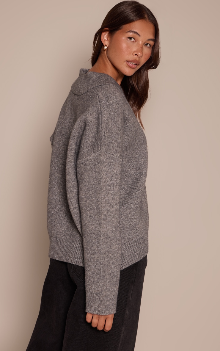 Light Grey Ribbed Collar V Neck Slouchy Sweater image 2