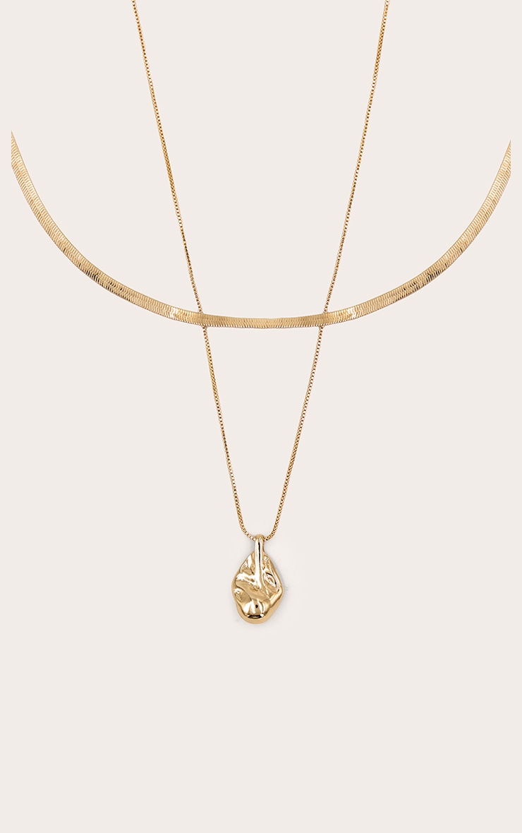 Gold Layered Snake Chain With Gold Pendant image 3