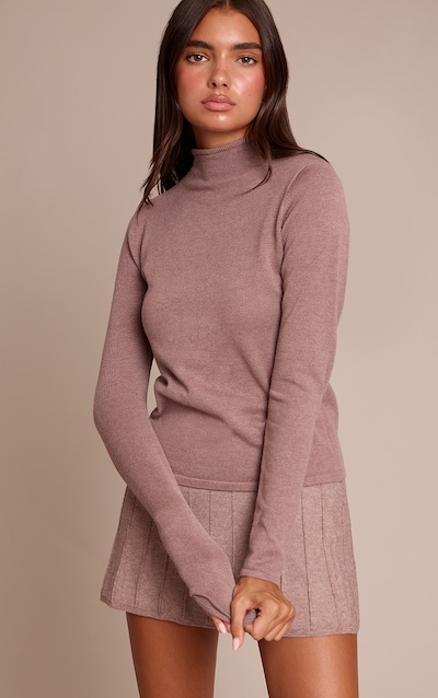 Pull en maille tricot fine café au lait à col montant