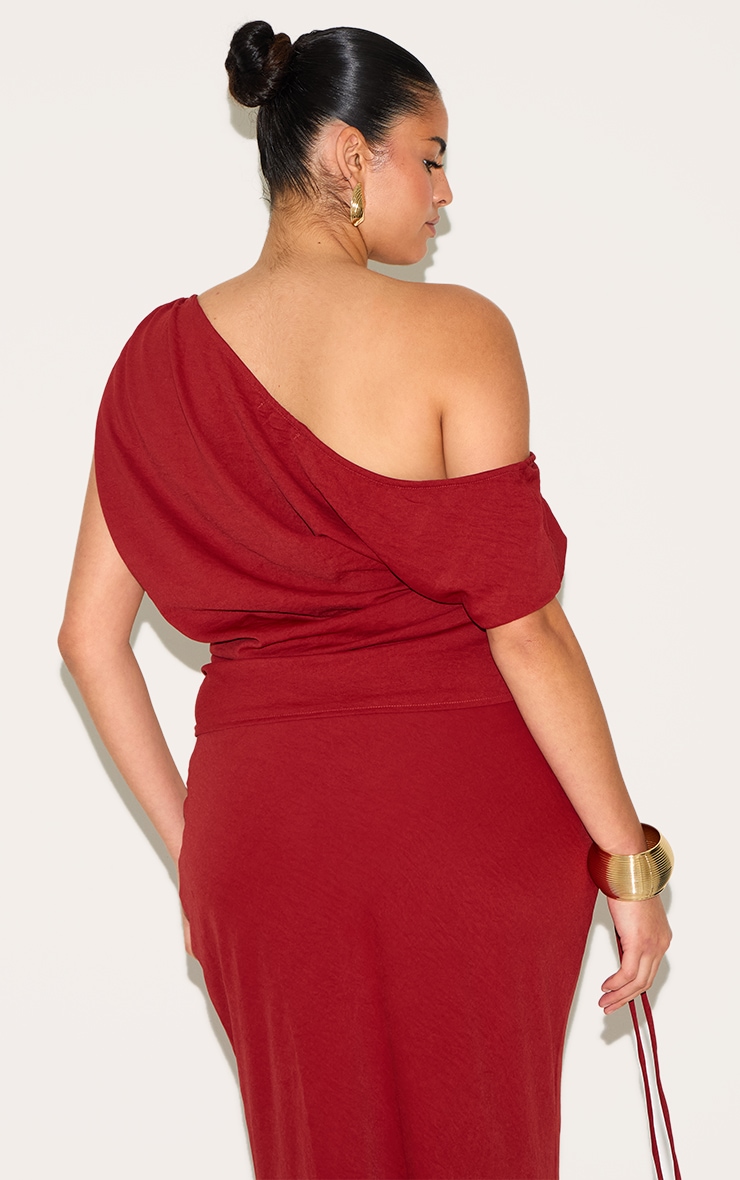 Plus Deep Red Floaty Woven Ruched One Shoulder Top image 2