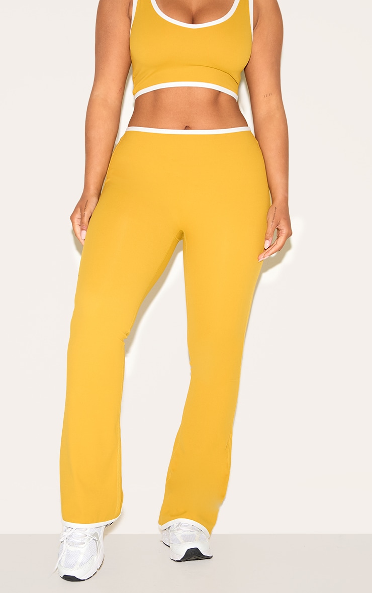 Shape Pantalon de sport flare en Sculpt vert olive à lisérés contrastants image 2