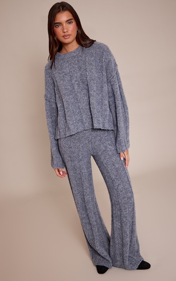 Pantalon en maille tricot épaisse côtelée grise