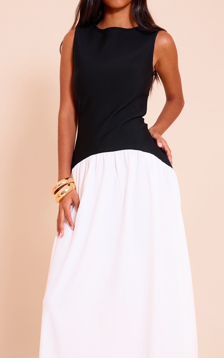 Petite Robe longue ajustée noire sans manches à taille tombante image 4