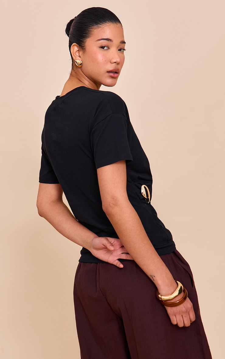 Black Trim Detail Asymmetric Hem T Shirt image 2
