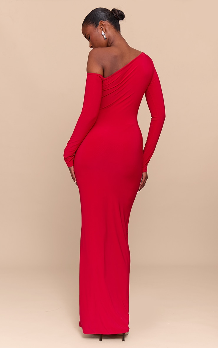 Robe longue moulante doublée rouge à col asymétrique image 2