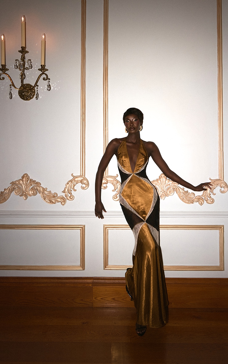 Robe sirène longue olive doré à bretelles fines et empiècements en dentelle image 4