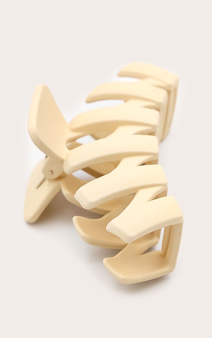 Cream Zig Zag Hair Claw image 2