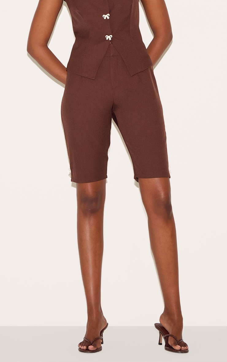 Pantalon capri marron chocolat à mini noeuds en velours contrastants image 2