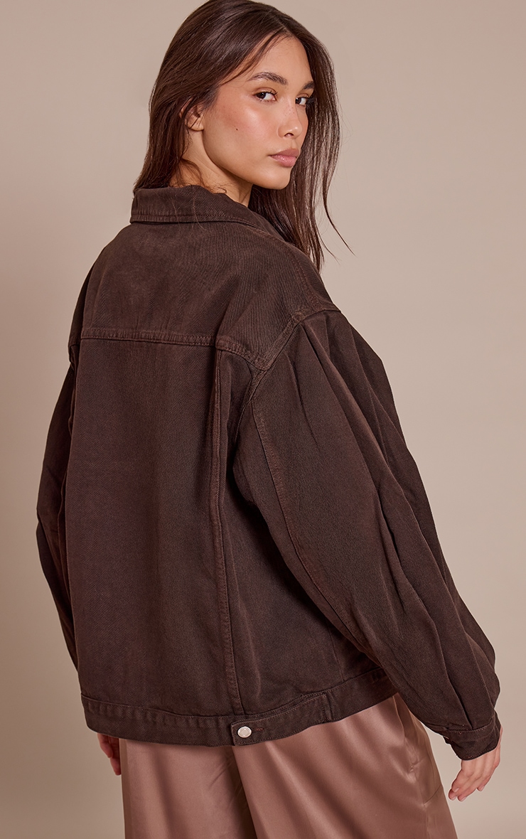 Veste oversize en jean chocolat foncé à manches cocon image 2
