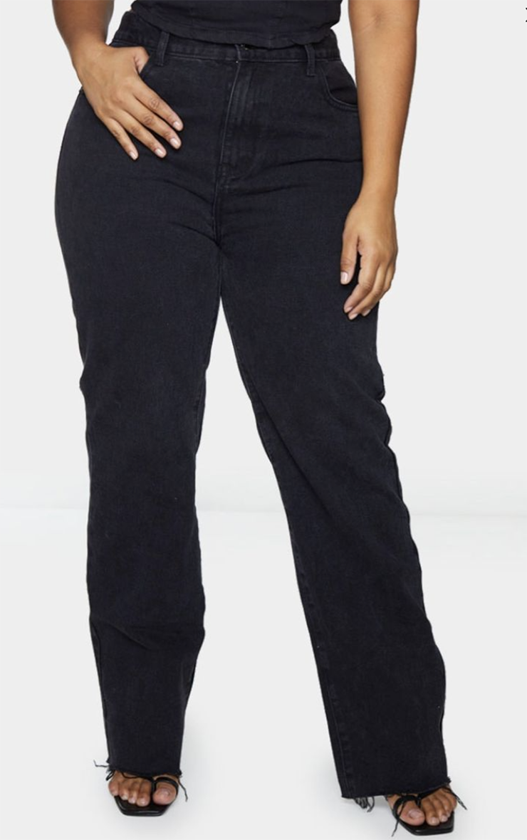 PRETTYLITTLETHING Plus Black Long Leg Straight Jeans image 2