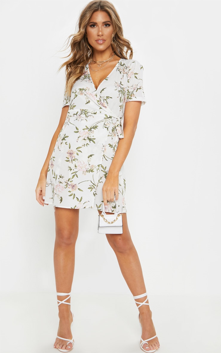 White Floral Print Tea Dress Dresses PrettyLittleThing IE