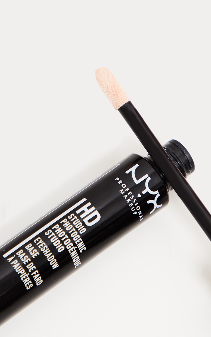 NYX Professional Base fard paupières HD PrettyLittleThing FR