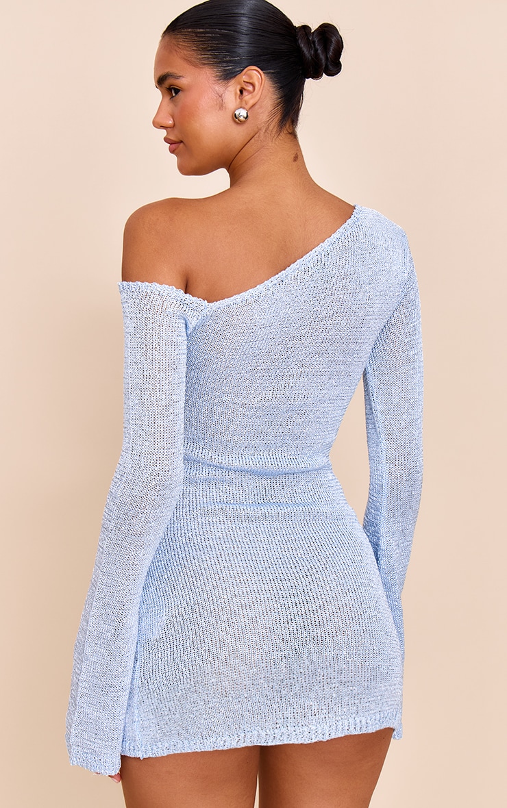 Mini robe bleue à col bardot et sequins image 2