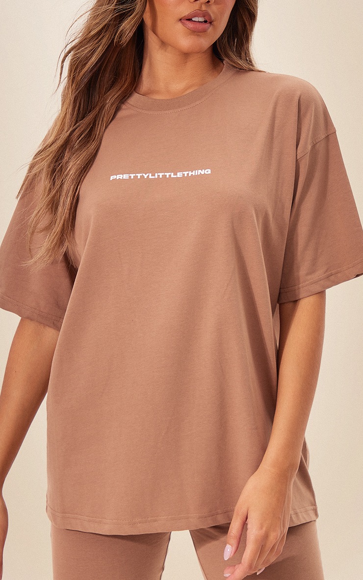 PRETTYLITTLETHING T-shirt oversize café au lait imprimé image 4