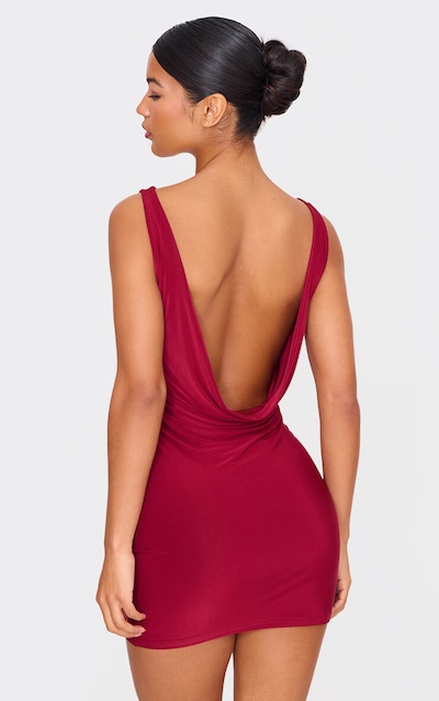 Mini robe bordeaux à col nageur et dos bénitier