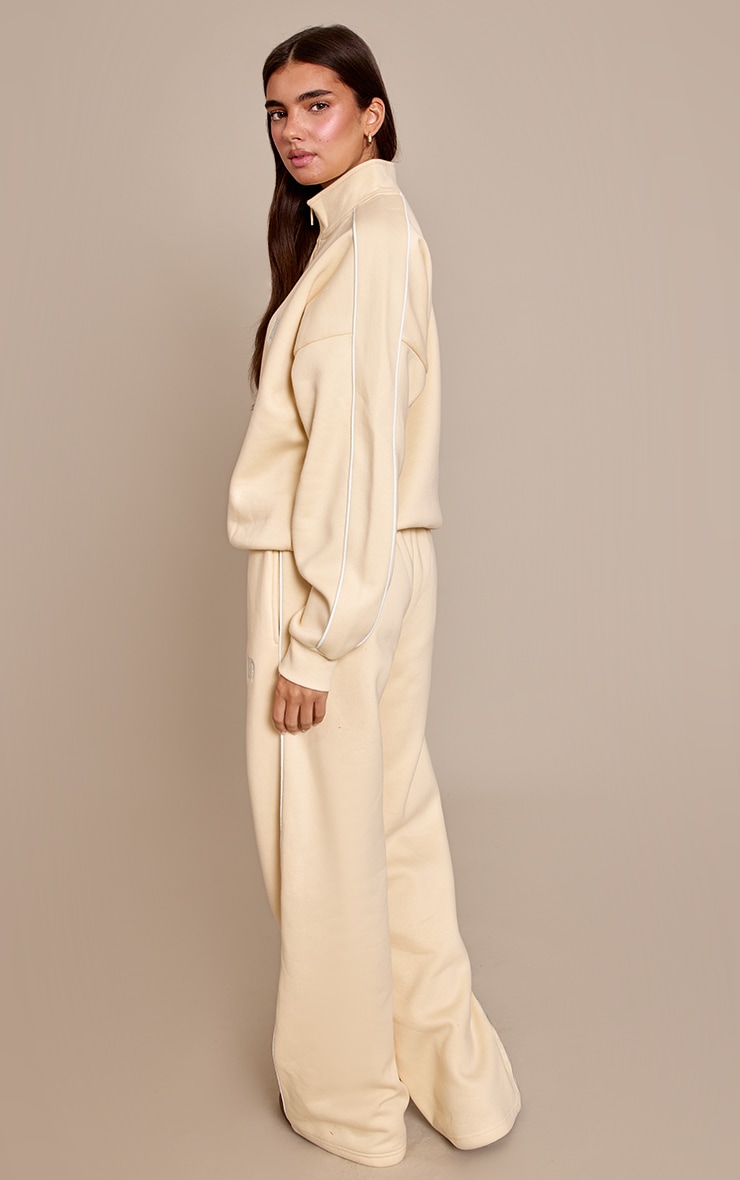 Buttercream PLT Contrast Binding Cuffed Sweatpants image 3
