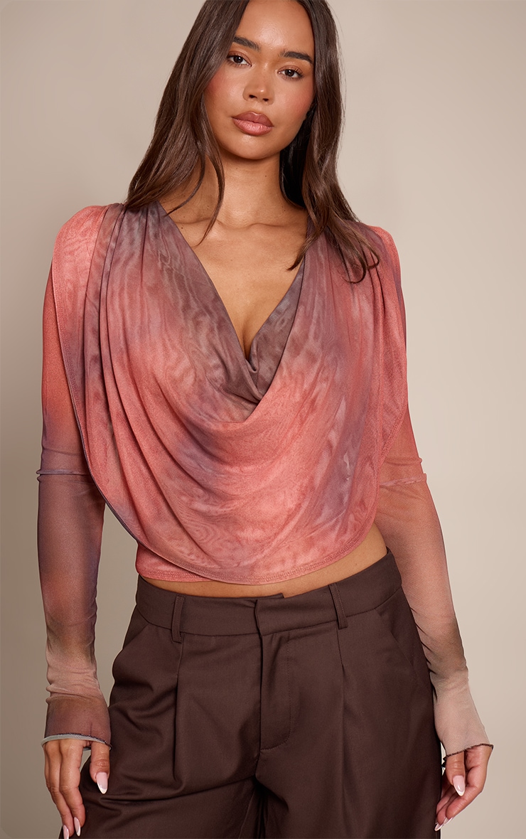 Top en mesh imprimé multicolore à col bénitier et manches longues image 1