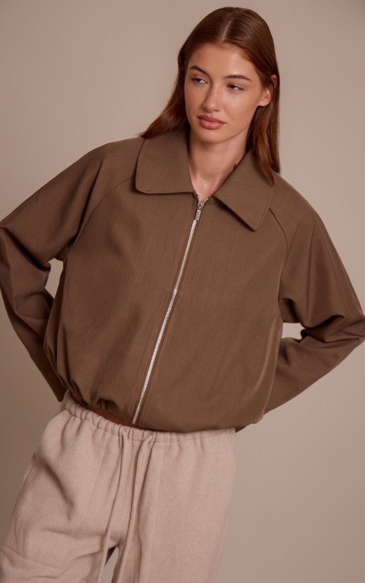 Veste bomber utilitaire café au lait à cordons ajustables image 1