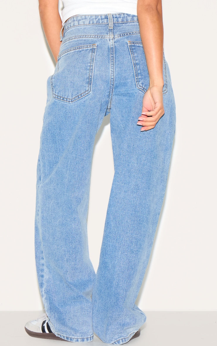 PRETTYLITTLETHING Petite Mid Blue Wash High Waist Boyfriend Jeans image 3