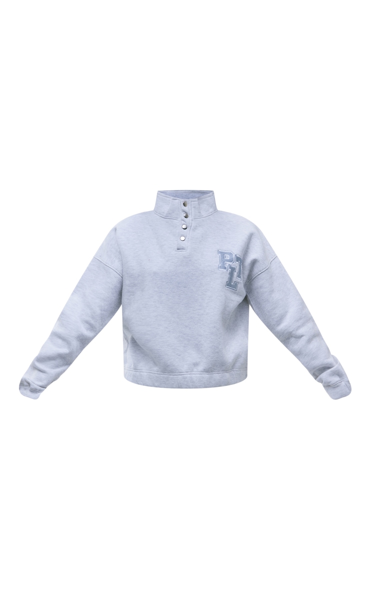 PRETTYLITTLETHING Ash Grey Badge Embroidery Popper Detail Boxy Sweatshirt image 5