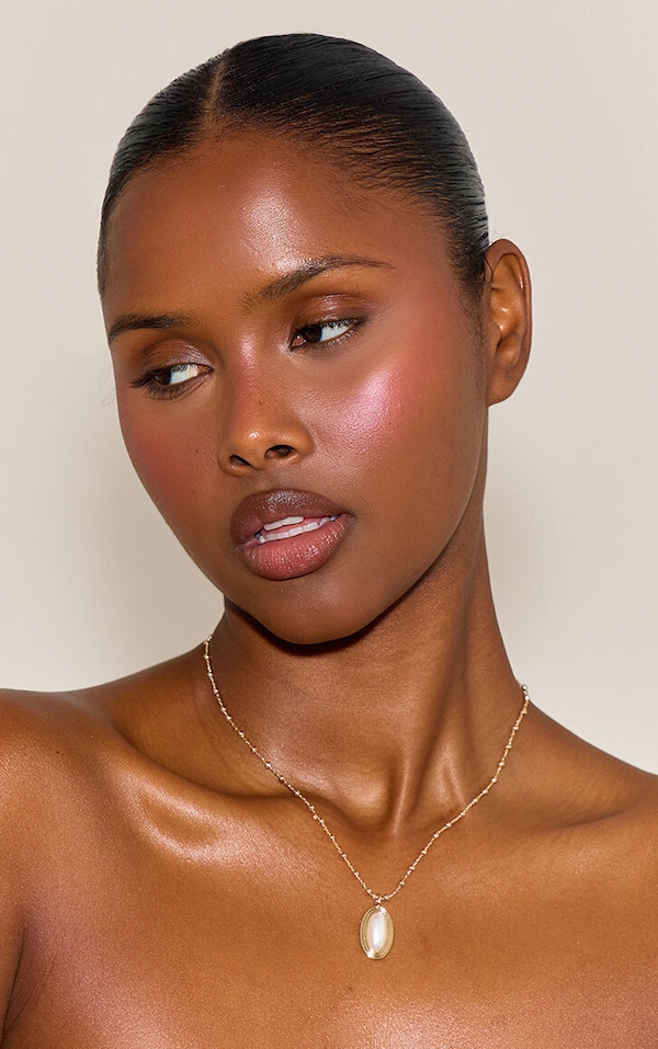 Collier en chaîne à boules et pendentif perle crème