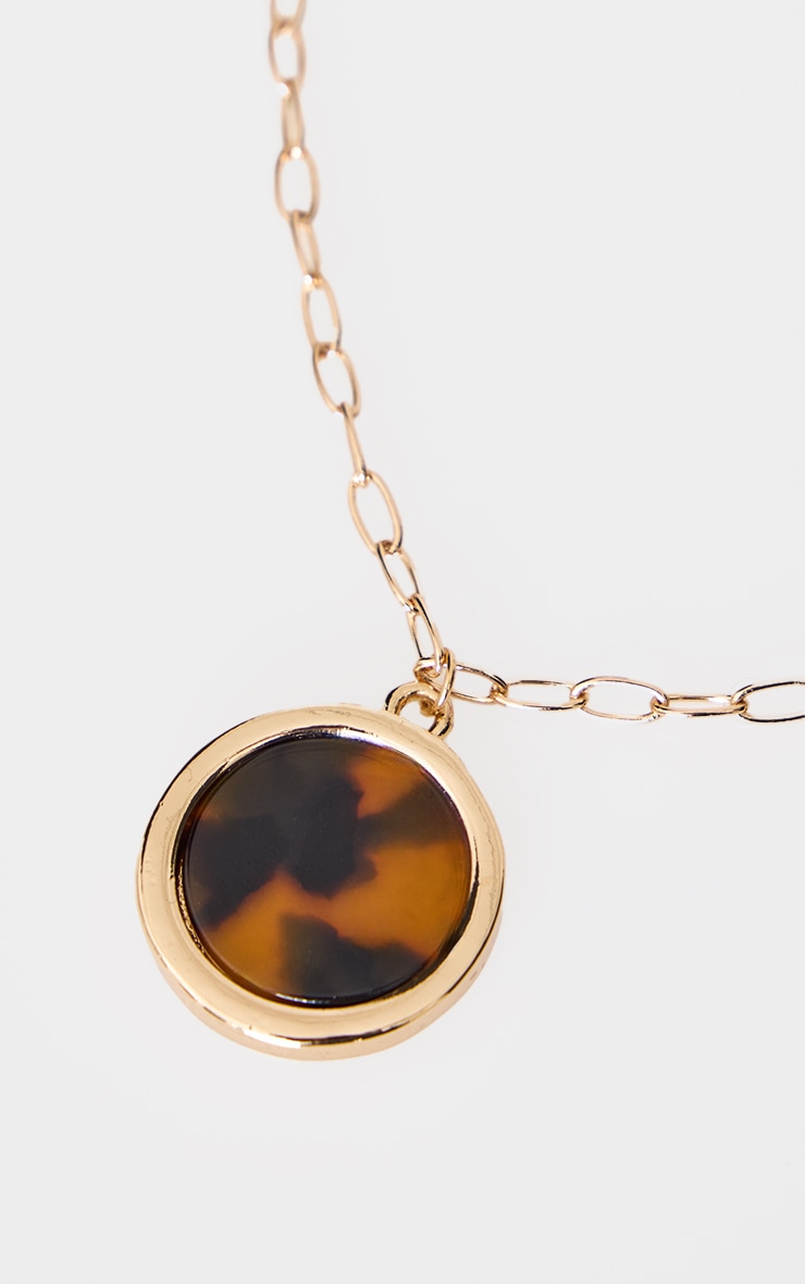 Gold Chain Tortoiseshell Pendant Necklace image 3