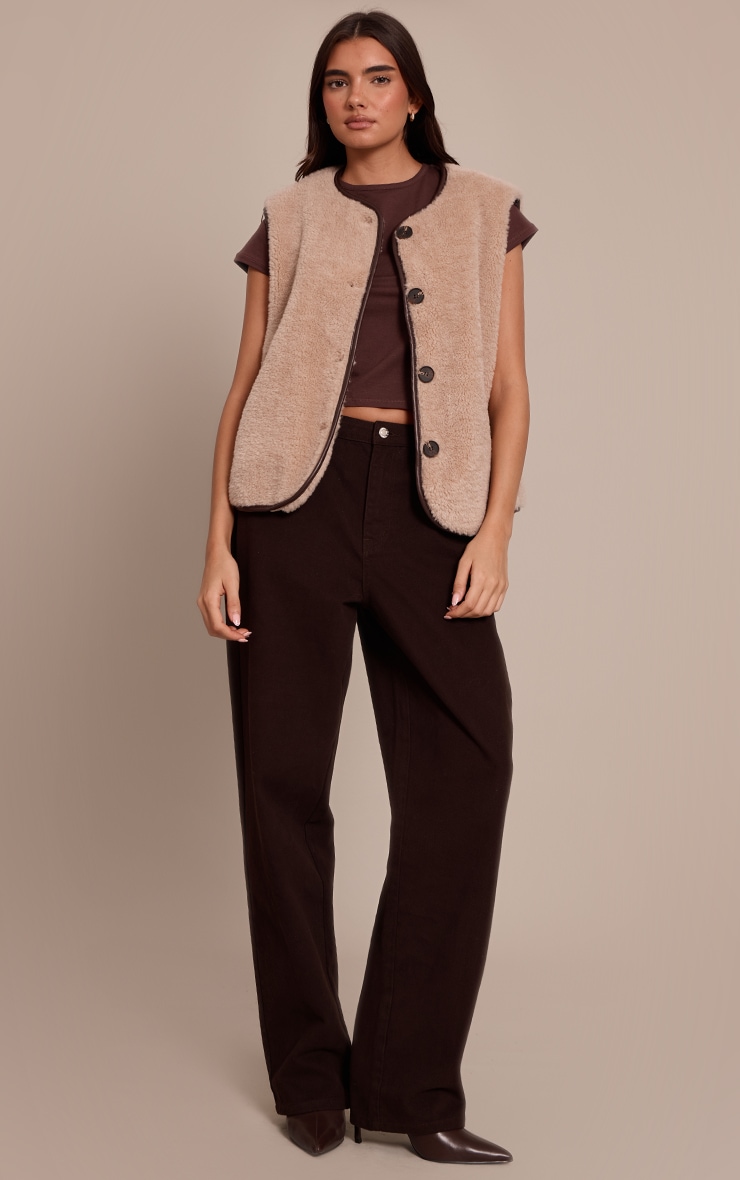 Gilet en imitation mouton beige à brodures en PU image 3