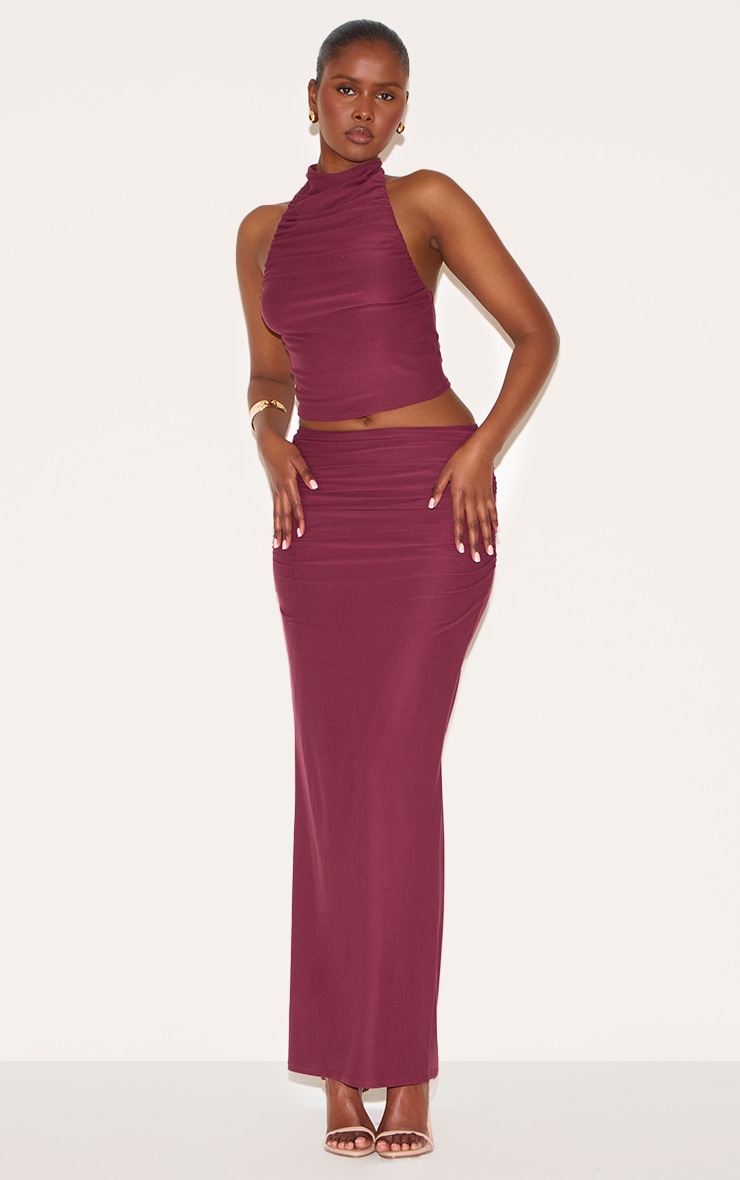 Haut court dos-nu froncé doux au toucher couleur vin image 3