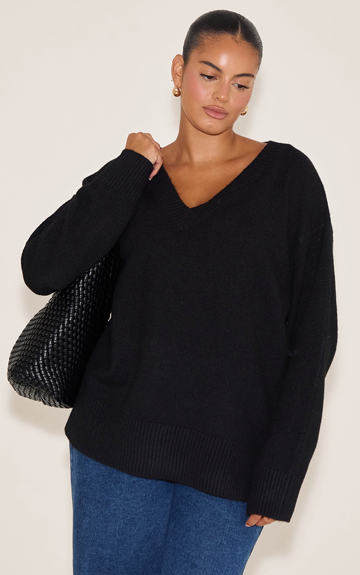 Plus Black Knit V-neck Jumper image 3