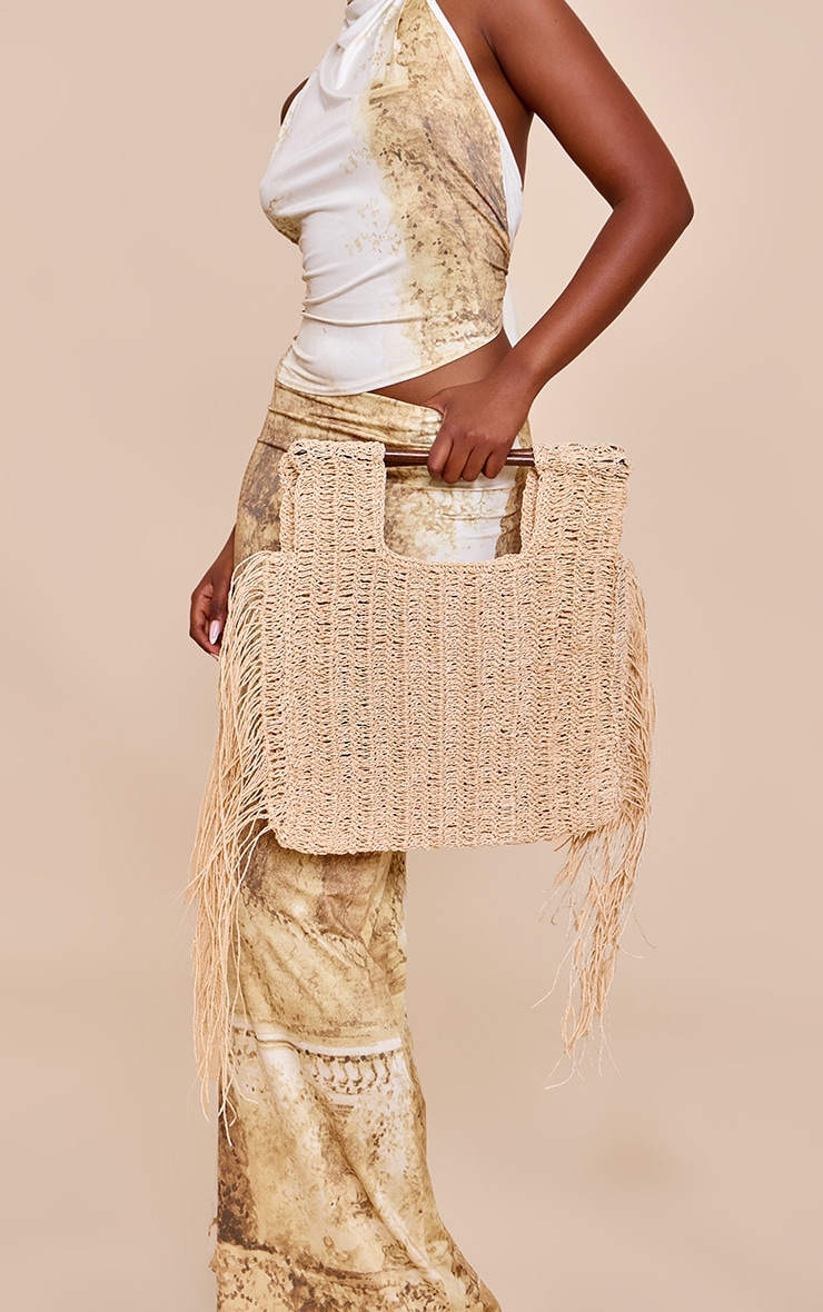 Natural Fringed Raffia Wooden Handle Beach Grab Bag image 2
