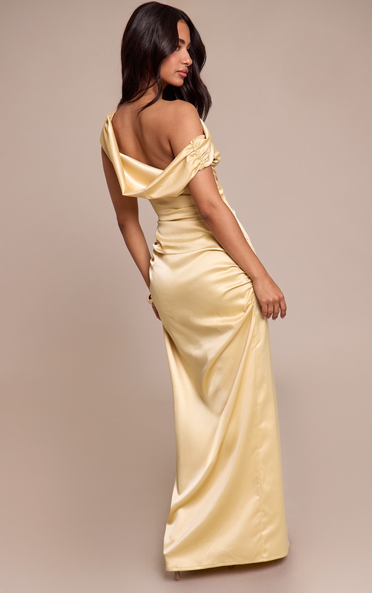 Petite Robe longue asymétrique satinée jaune beurre froncée image 2