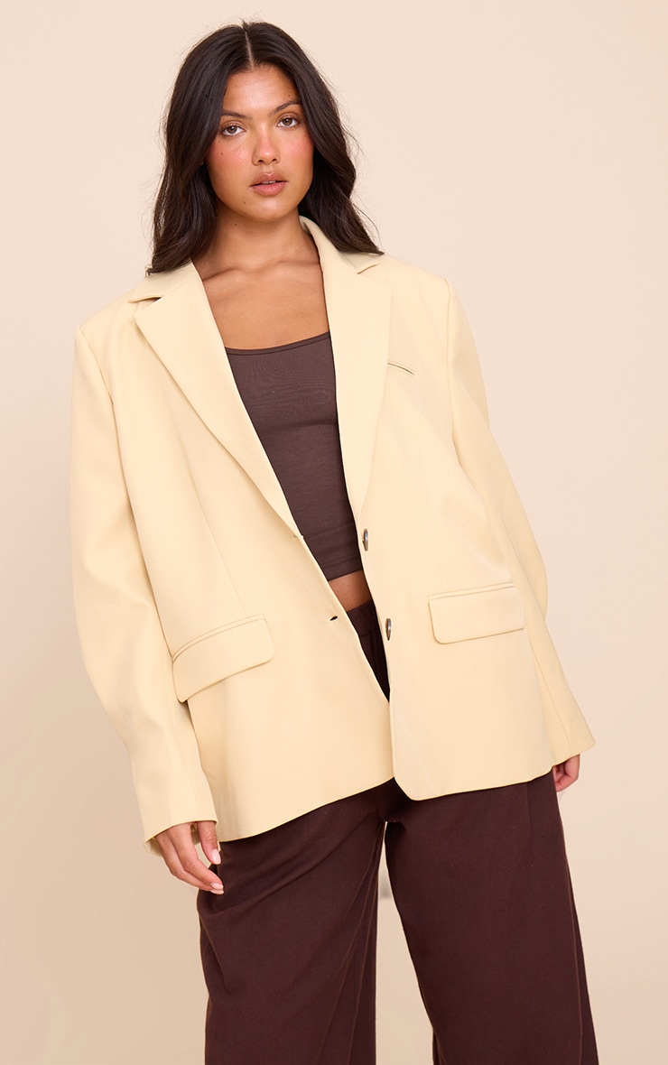 Blazer crème au beurre à épaules carrées et coutures structurantes image 1