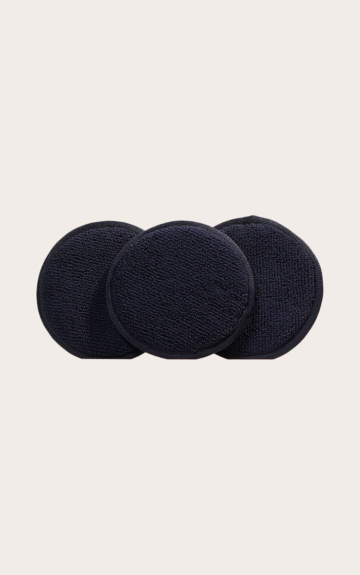 Revolution Beauty & Reusable Microfibre Cleansing Cushions image 2
